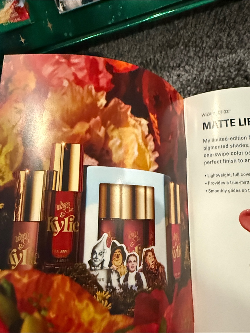 Kylie Cosmetics Lipstick Set - Wizard of Oz & Kylie Special Edition - Picture 9 of 16
